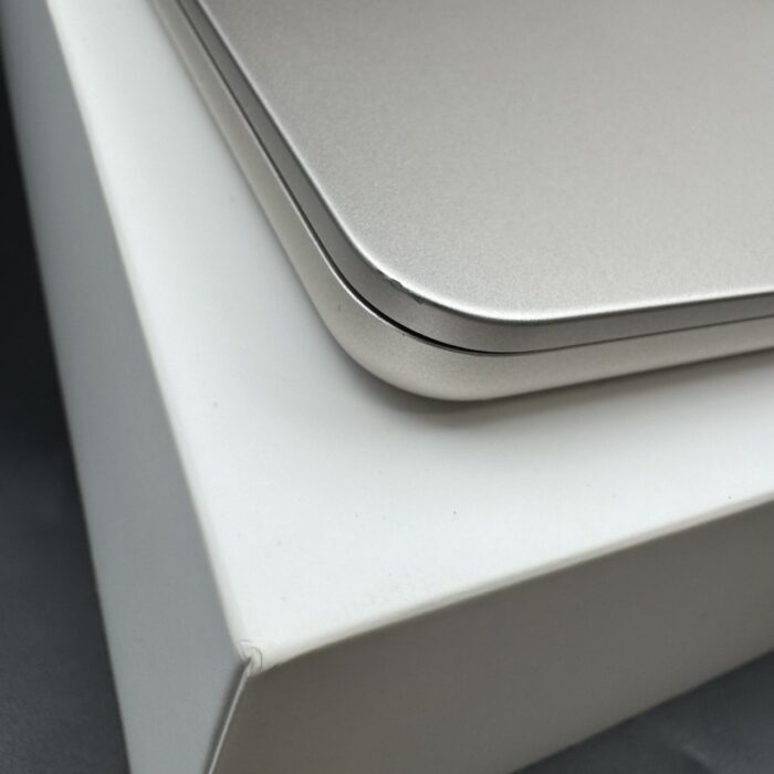 Macbook Air M2 13" | 8GB | 256GB SSD | Starlight - Image 7