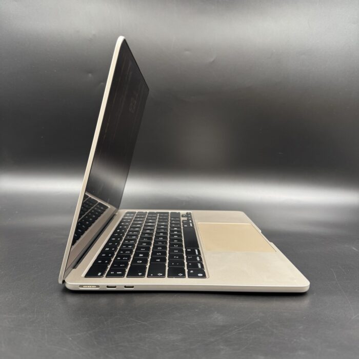 Macbook Air M2 13" | 8GB | 256GB SSD | Starlight - Image 3