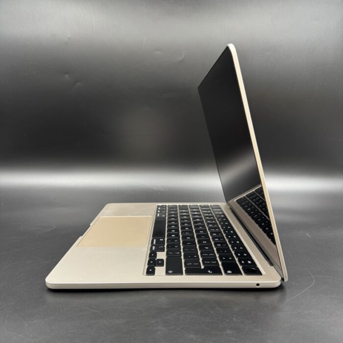 Macbook Air M2 13" | 8GB | 256GB SSD | Starlight - Image 4