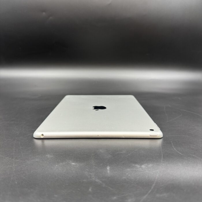 iPad 7th Gen 32GB Silver - Image 6