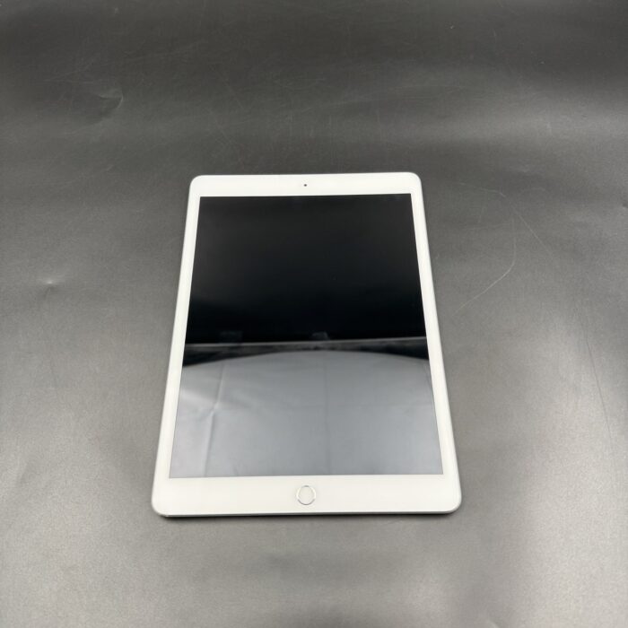 iPad 7th Gen 32GB Silver - Image 8