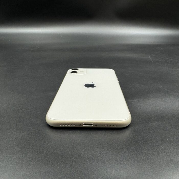 iPhone 11 128GB White - Image 3