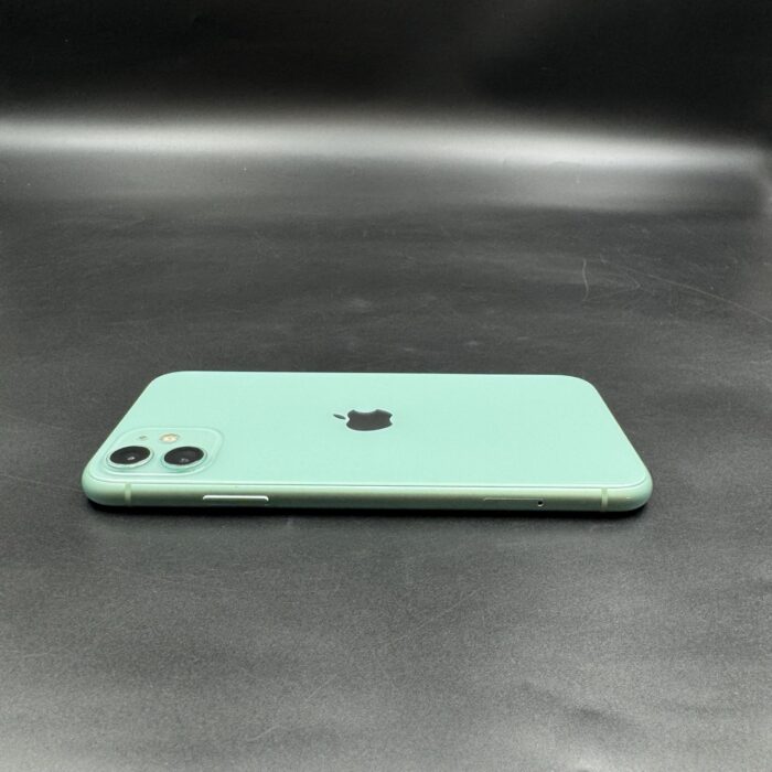 iPhone 11 128GB Green - Image 2