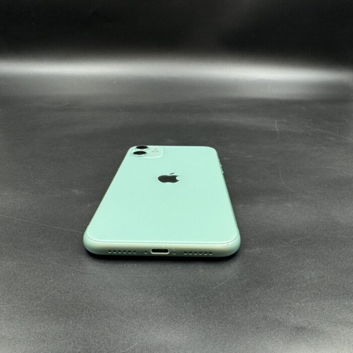 iPhone 11 128GB Green - Image 3
