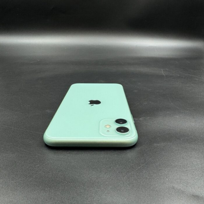 iPhone 11 128GB Green - Image 5