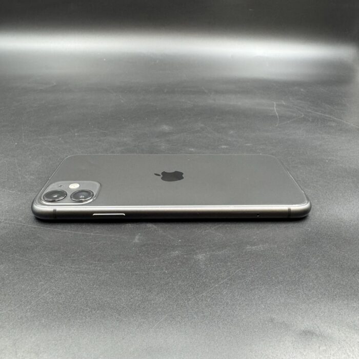 iPhone 11 128GB Black - Image 2