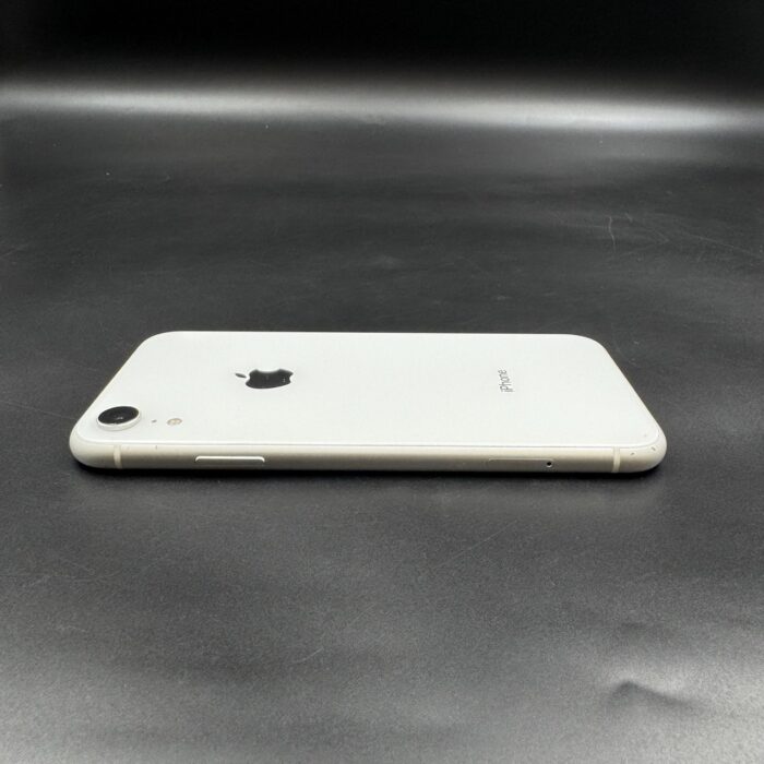 iPhone XR 64 White - Image 2