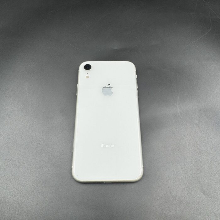 iPhone XR 64 White - Image 8