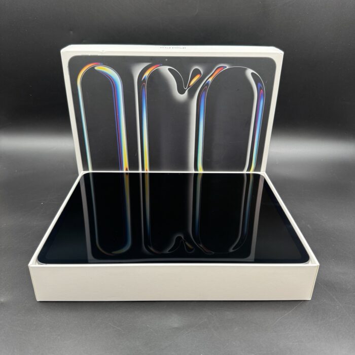 iPad Pro M4 13" 256GB Space Black - Image 2