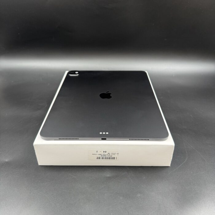 iPad Pro M4 13" 256GB Space Black - Image 4