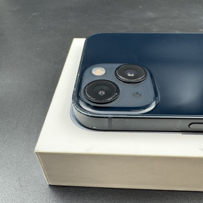 iPhone 13 256GB Midnight - Image 4