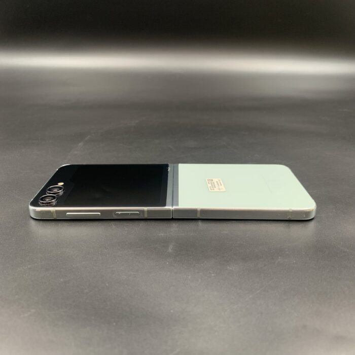 Samsung Galaxy Flip 5 512GB Teal - Image 2