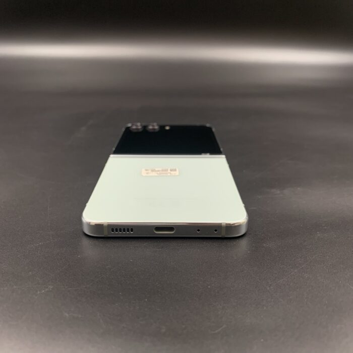 Samsung Galaxy Flip 5 512GB Teal - Image 3