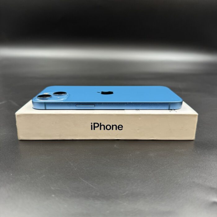 iPhone 13 128GB Blue - Image 3