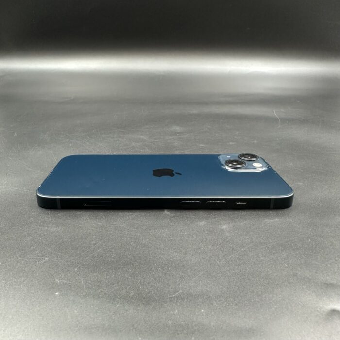iPhone 13 128GB Midnight - Image 4