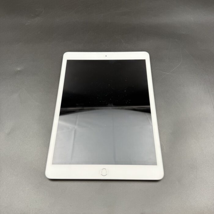 iPad 7th Gen 32GB Silver - Image 7