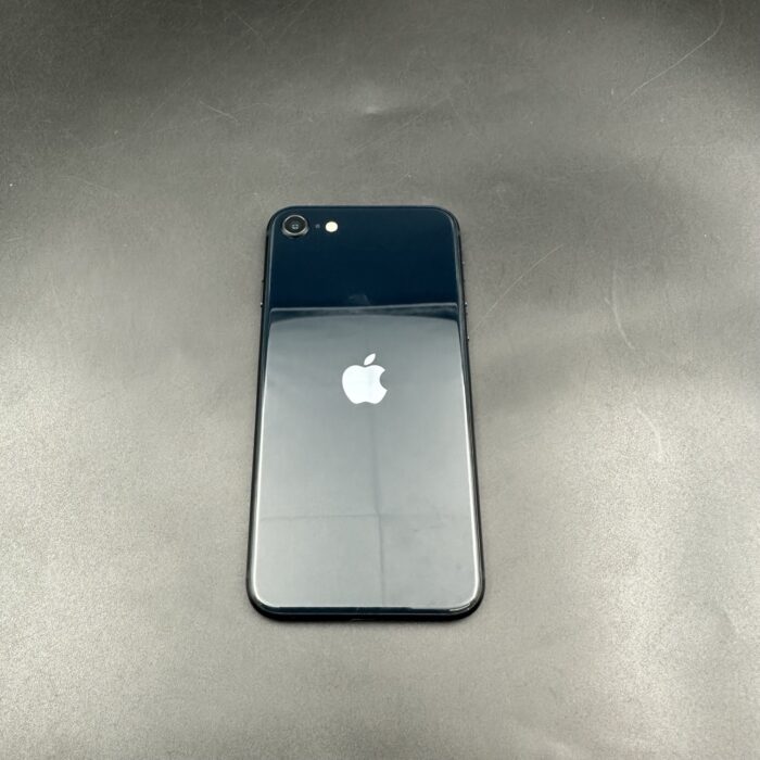 iPhone SE (3rd Generation) 128GB Midnight - Image 9