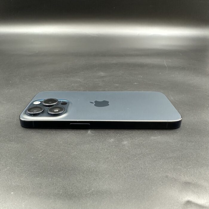 iPhone 15 Pro 256GB Blue Titanium - Image 2