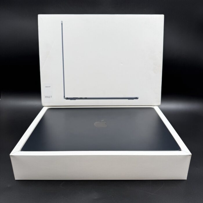 Macbook Air M3 15" | 8GB | 256GB | Midnight - Image 2
