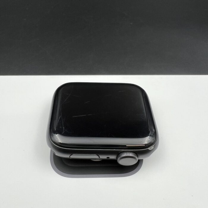 Apple Watch SE (1st generation) 44MM Midnight - Image 4