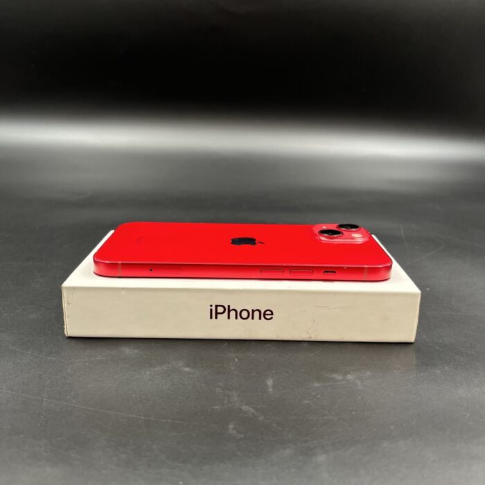 iPhone 13 128GB Red - Image 6