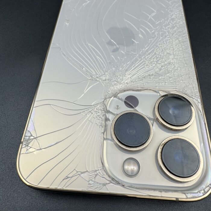 iPhone 13 Pro 256GB Gold (Crack Back) - Image 6