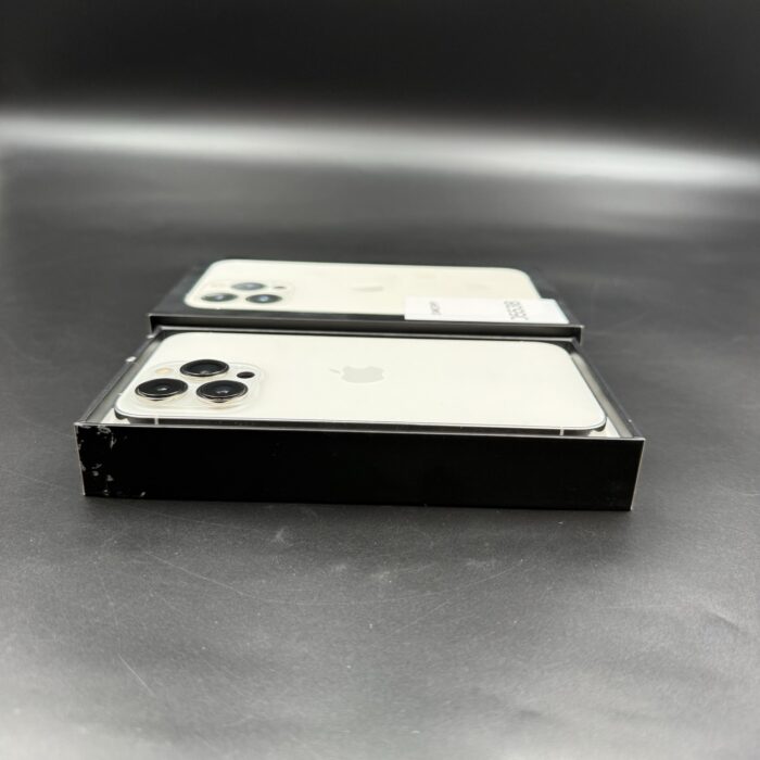 iPhone 13 Pro 128GB Silver - Image 2