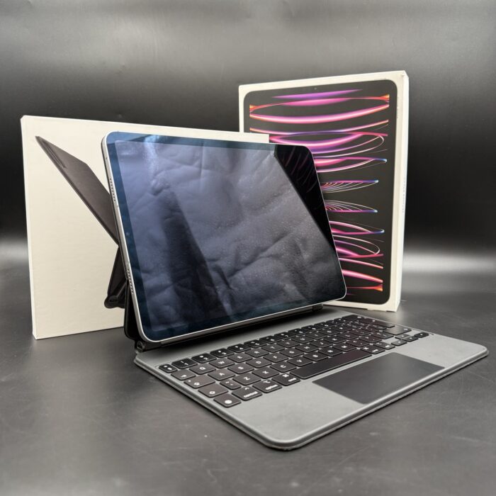 iPad Pro M2 11" 128GB Wfi + Cellular Space Gray (Combo Deal) - Image 2