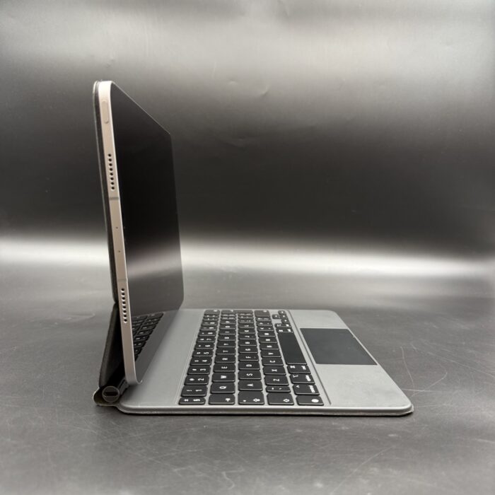 iPad Pro M2 11" 128GB Wfi + Cellular Space Gray (Combo Deal) - Image 3