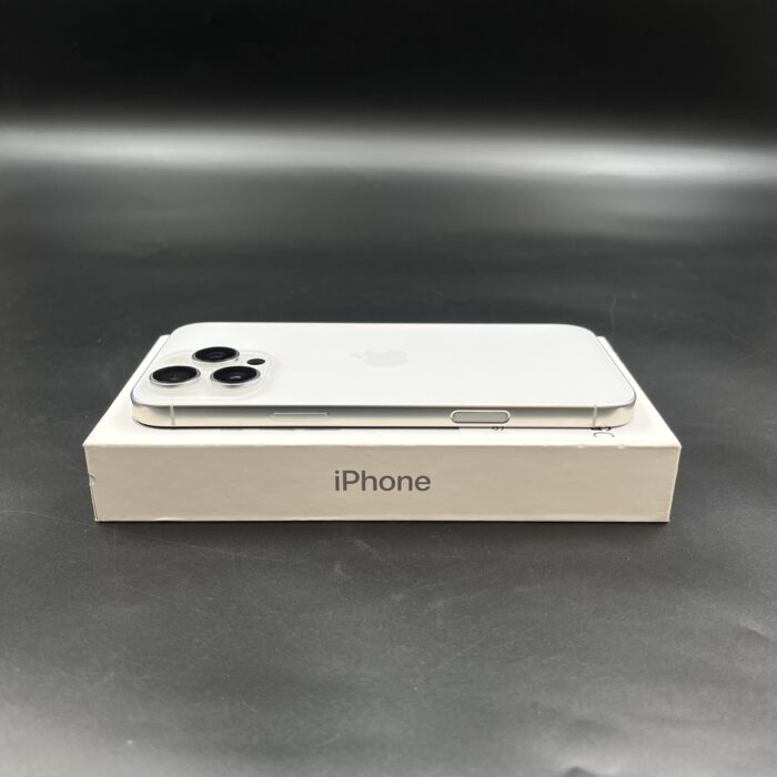 iPhone 16 Pro Max 512GB White Titanium - Image 3