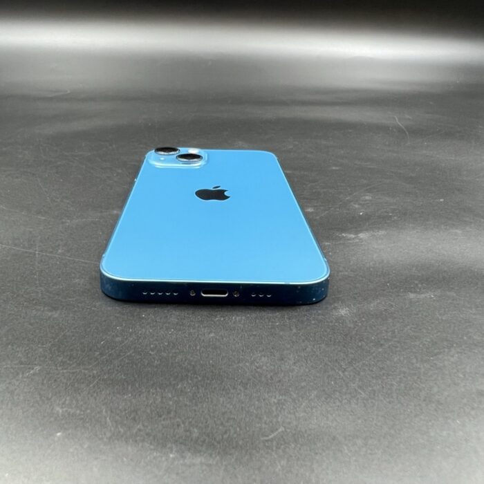 iPhone 13 128GB Blue - Image 4