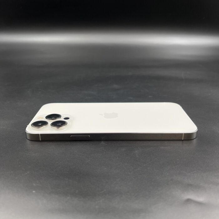 iPhone 13 Pro Max 256GB Silver - Image 2