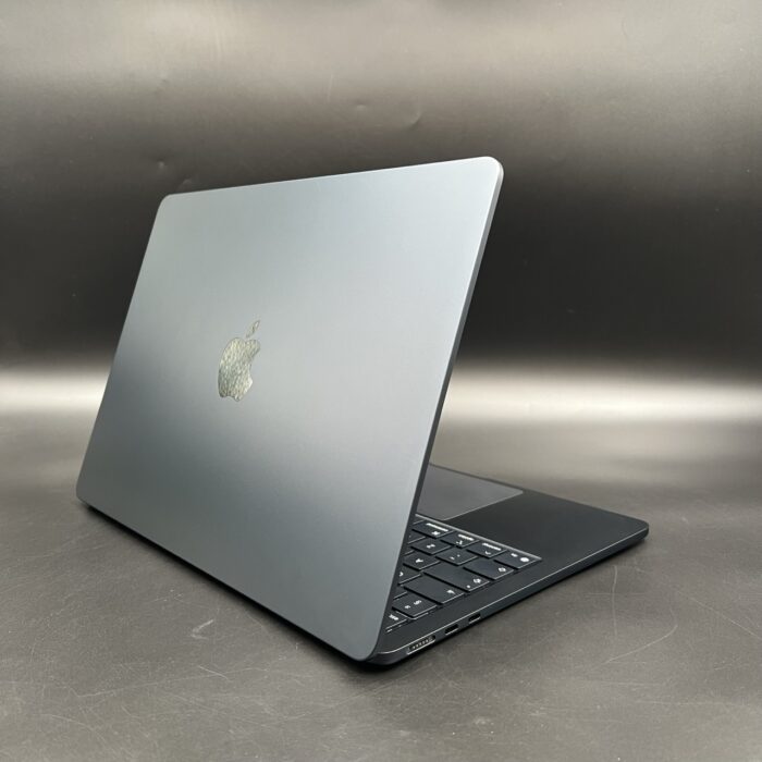 Macbook Air M4 13-inch | 16GB | 512GB | Midnight - Image 2