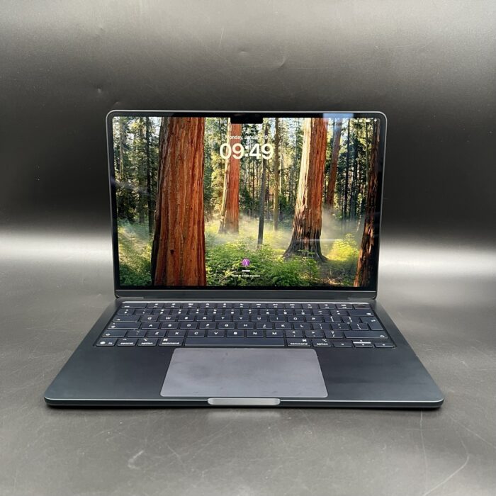 Macbook Air M4 13-inch | 16GB | 512GB | Midnight - Image 6