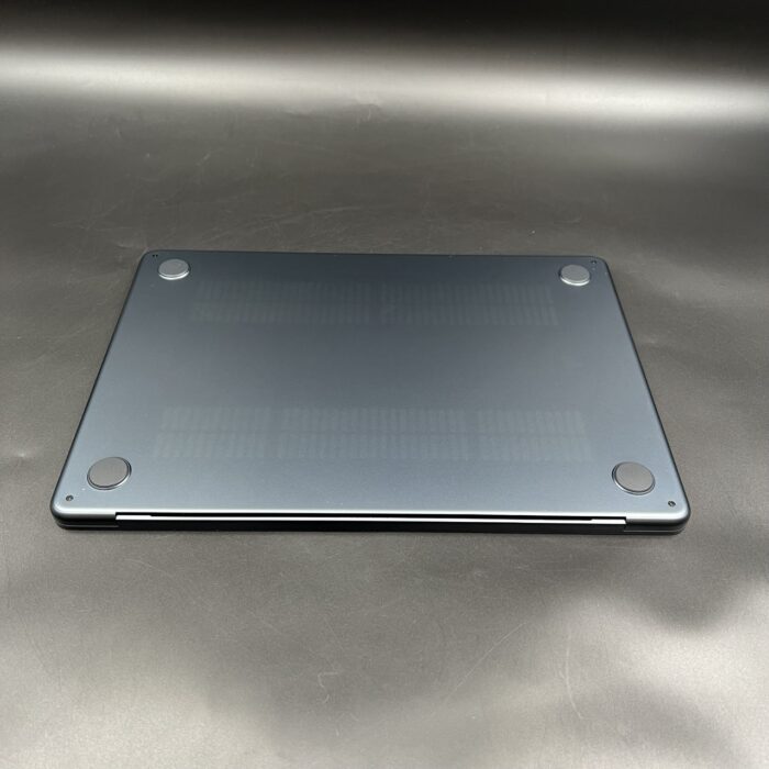 Macbook Air M4 13-inch | 16GB | 512GB | Midnight - Image 7