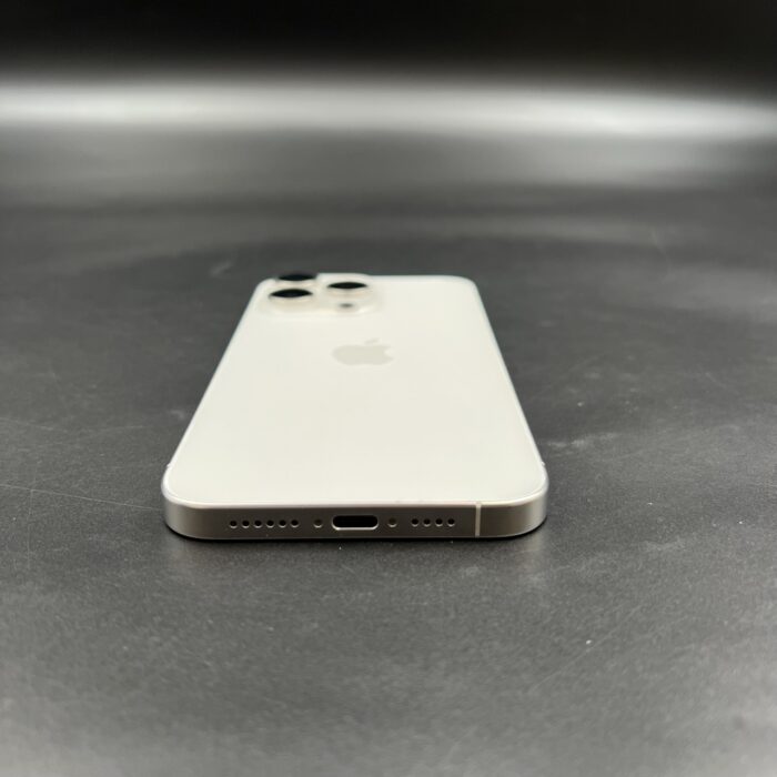 iPhone 15 Pro Max 256GB White Titanium - Image 3