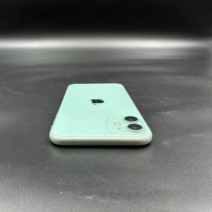 iPhone 11 64GB Green - Image 5