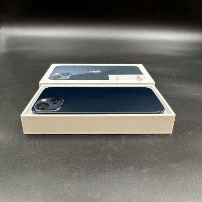 iPhone 13 256GB Midnight - Image 2
