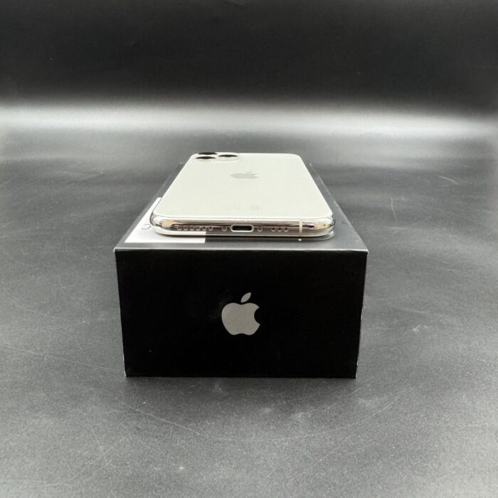 iPhone 11 Pro 64GB Silver - Image 4