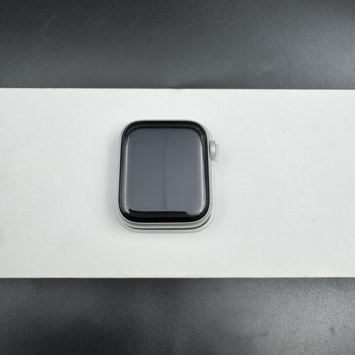 Apple Watch Series 6 40MM Silver - Image 7