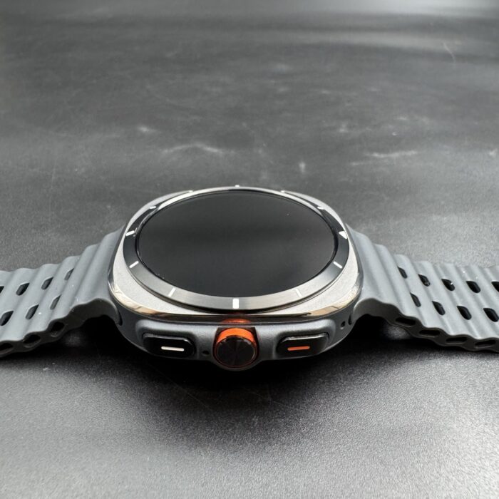 Samsung Galaxy Watch Ultra 47MM LTE Titanium Silver - Image 4