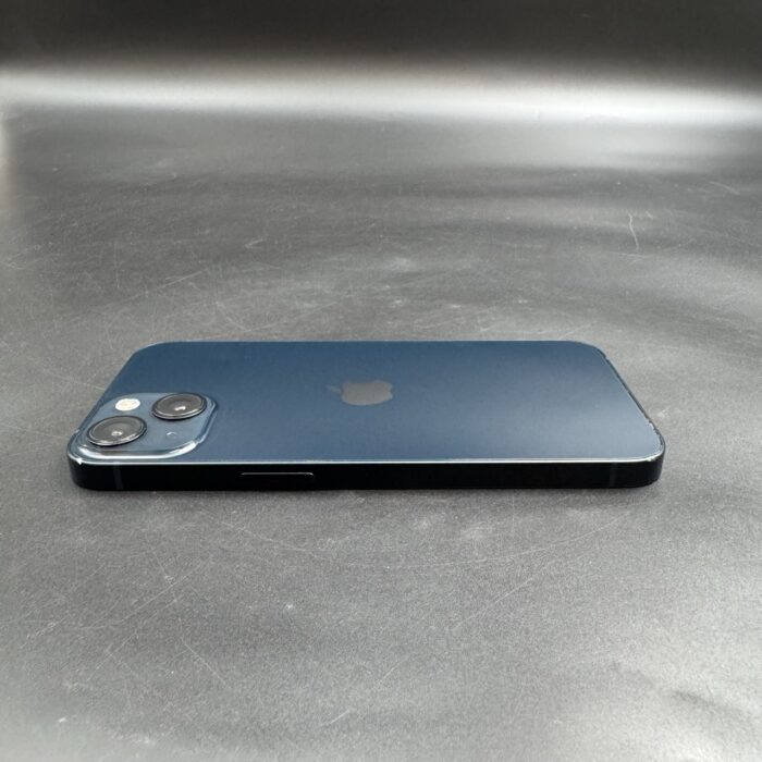 iPhone 13 128GB Midnight - Image 2