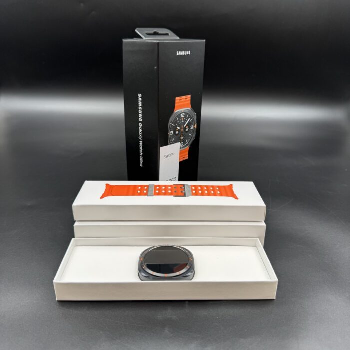 Samsung Galaxy Watch Ultra 49MM LTE Titanium Gray - Image 2