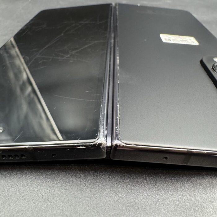 Samsung Galaxy Fold 4 256GB Phantom Black - Image 8
