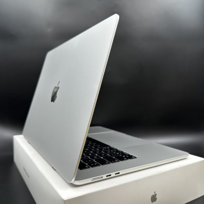 Macbook Air M3 15" | 24GB | 512GB | Silver - Image 3