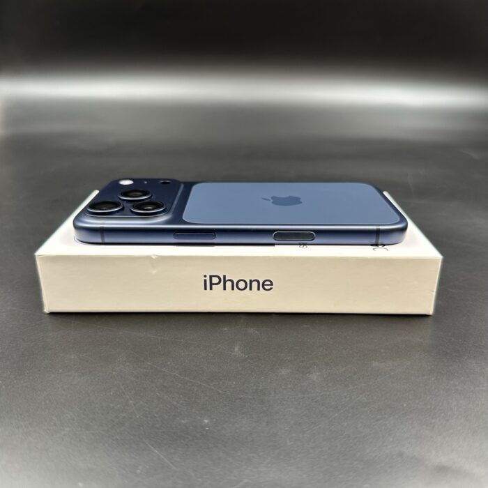 iPhone 17 Pro 512GB Deep Blue - Image 3