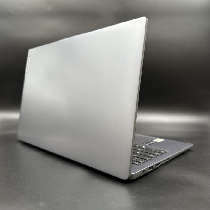 Lenovo IdeaPad Slim 3 12th (Gen) | i5 2.00 GHz | 16GB | 512GB | Silver - Image 2