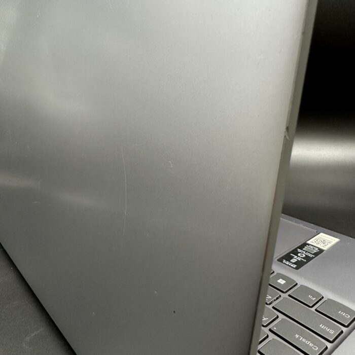 Lenovo IdeaPad Slim 3 12th (Gen) | i5 2.00 GHz | 16GB | 512GB | Silver - Image 3