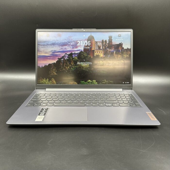 Lenovo IdeaPad Slim 3 12th (Gen) | i5 2.00 GHz | 16GB | 512GB | Silver - Image 8